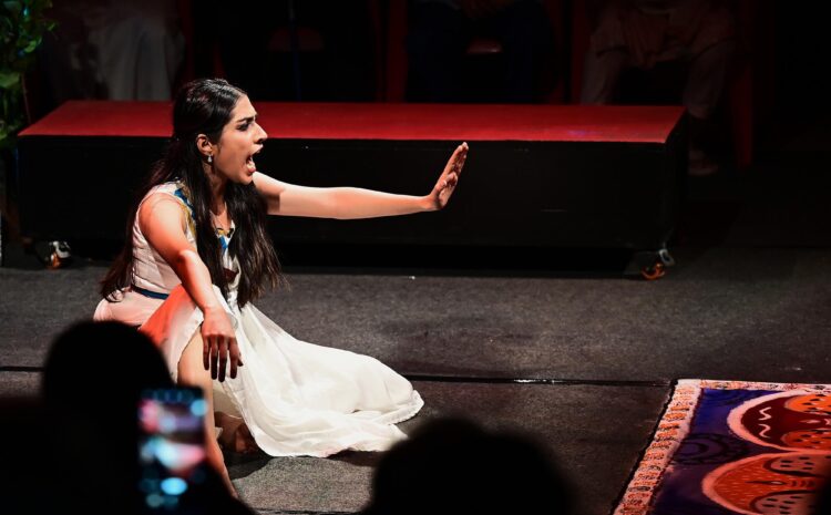 AGLEYUM CLIYOPATRAYUM (EGLE AND CLEOPATRA) (Solo)